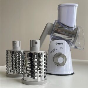 Geedel Rotary Cheese Grater with Silver Drums
